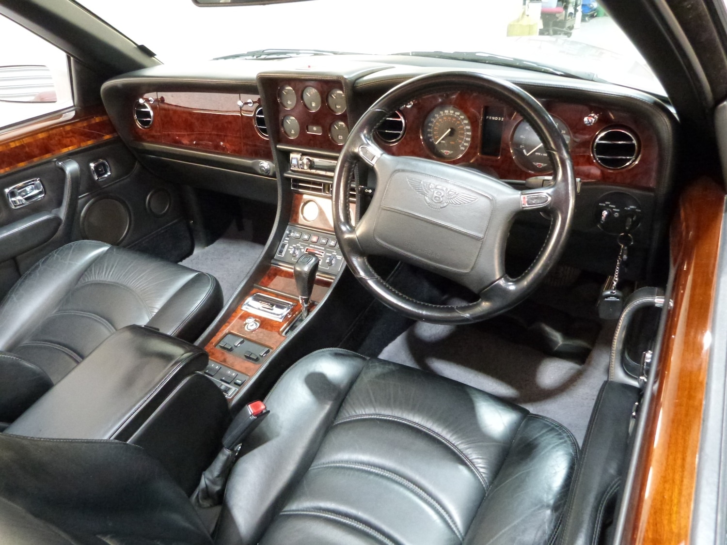 Used Bentley Azure 1999 for sale - 77298452: Photo 32