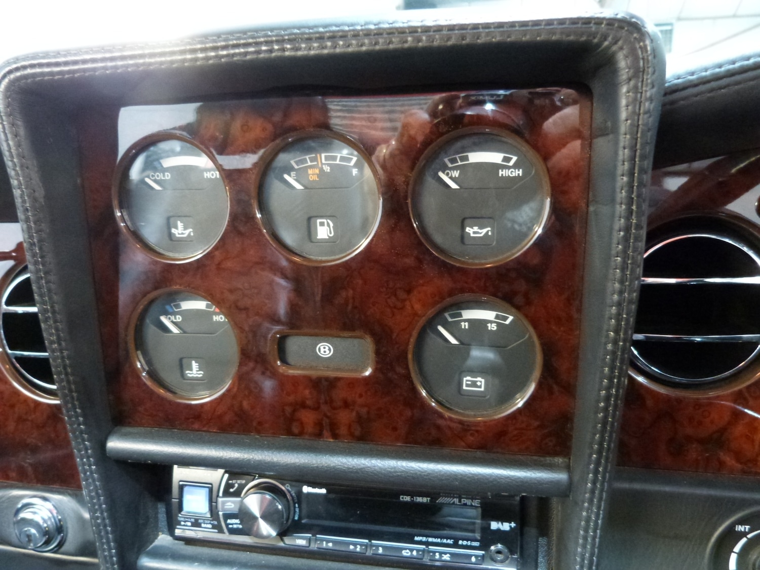 Used Bentley Azure 1999 for sale - 77298452: Photo 36