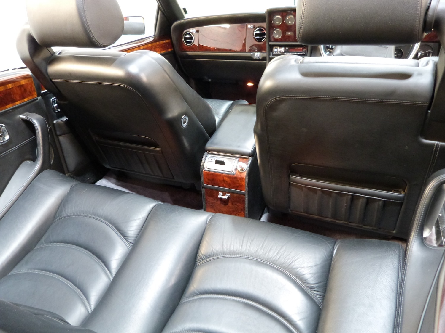 Used Bentley Azure 1999 for sale - 77298452: Photo 41