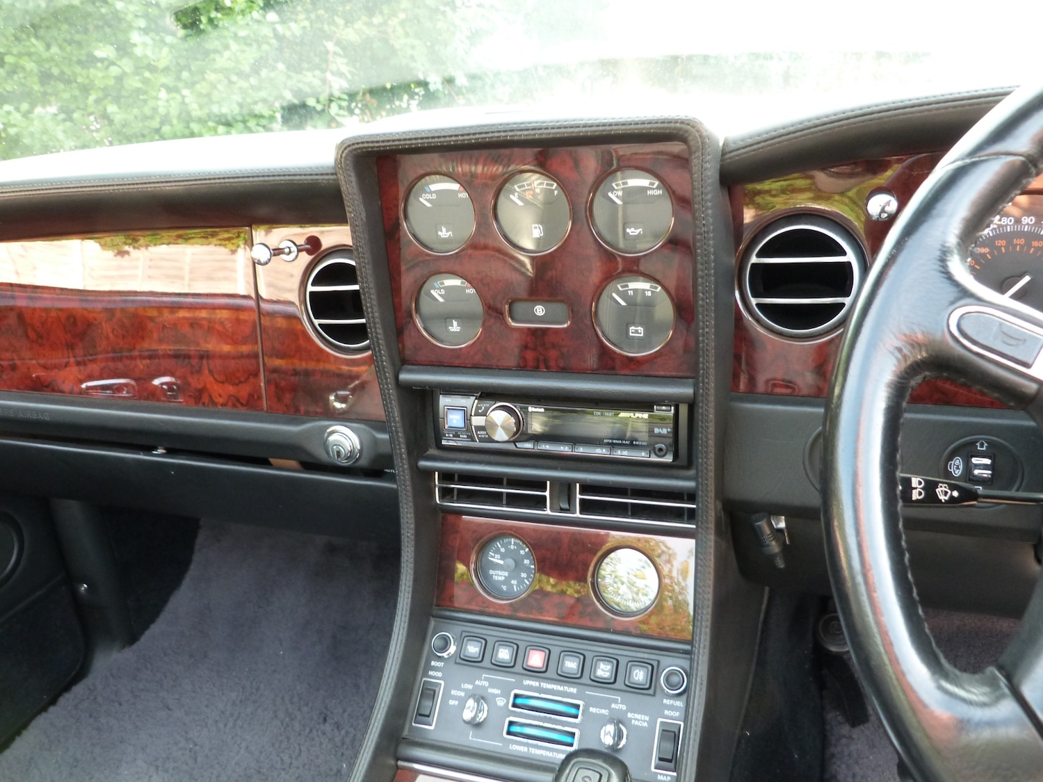 Used Bentley Azure 1999 for sale - 77298452: Photo 81