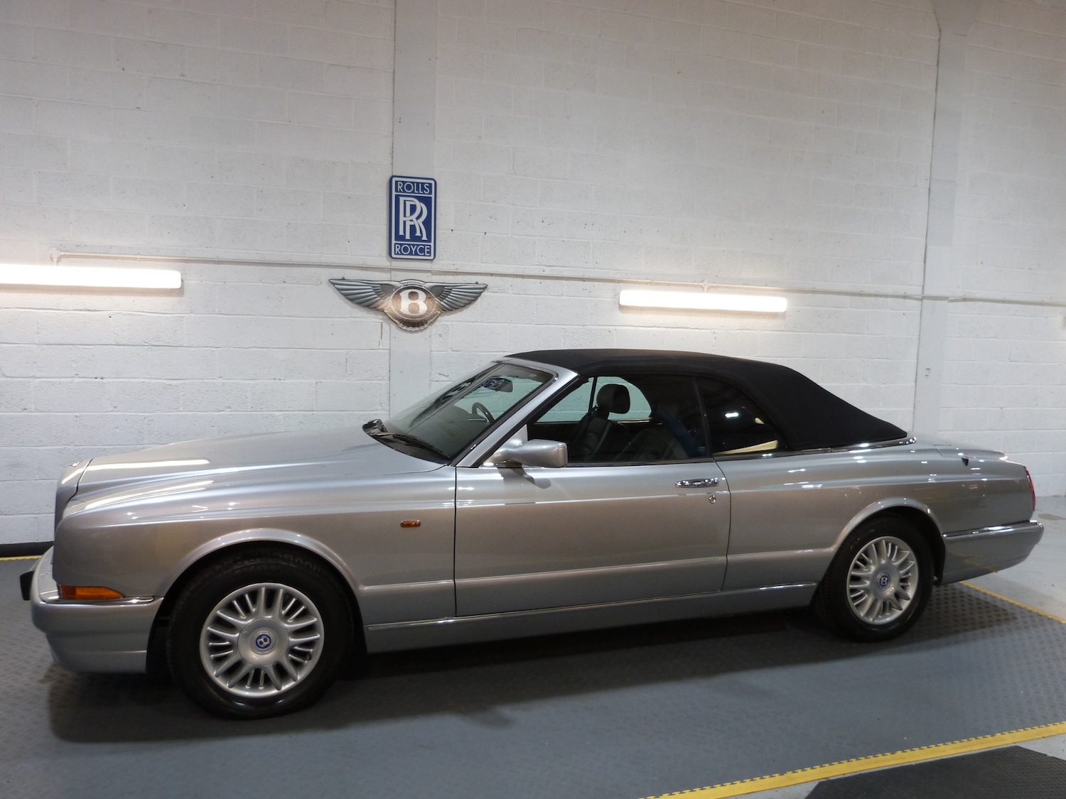 Used Bentley Azure 1999 for sale - 77298452: Photo 9