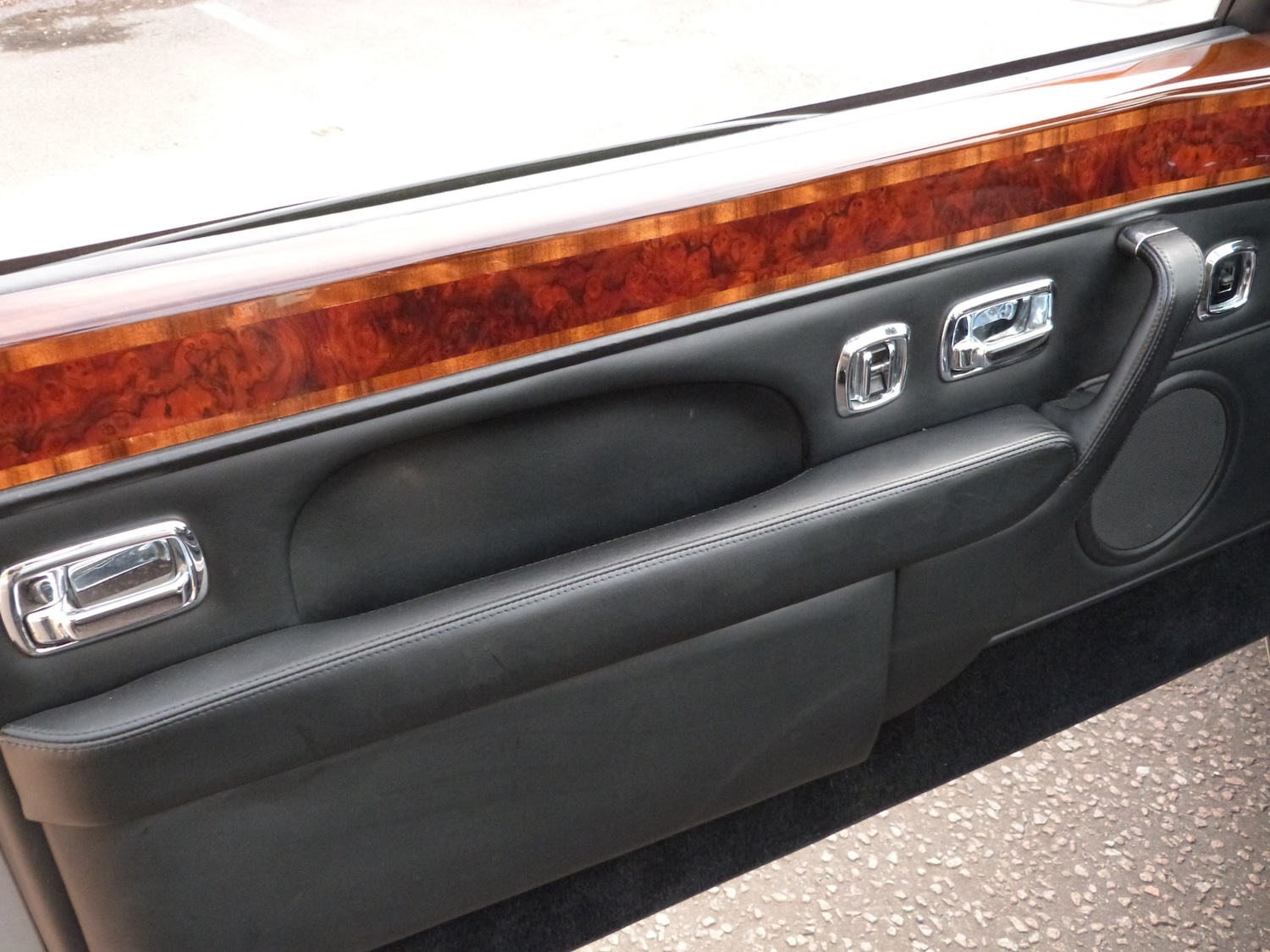 Used Bentley Azure 1999 for sale - 77298452: Photo 91