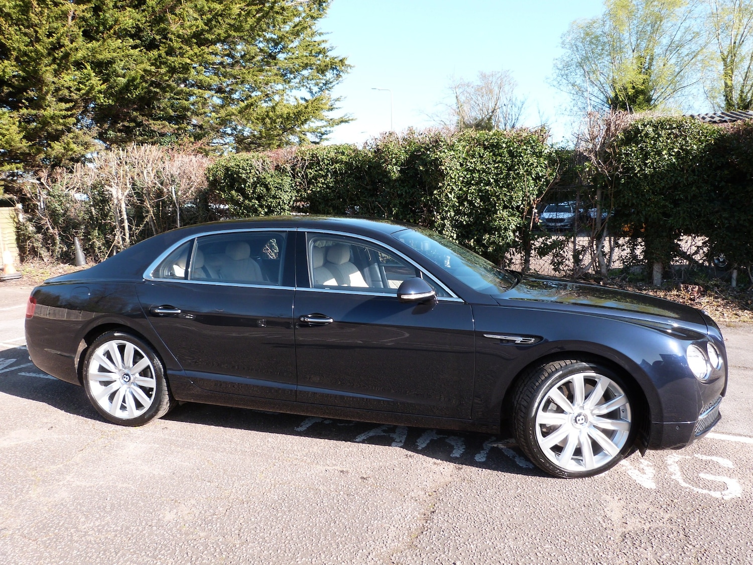 Used Bentley Flying Spur 2016 for sale - 78063890: Photo 11