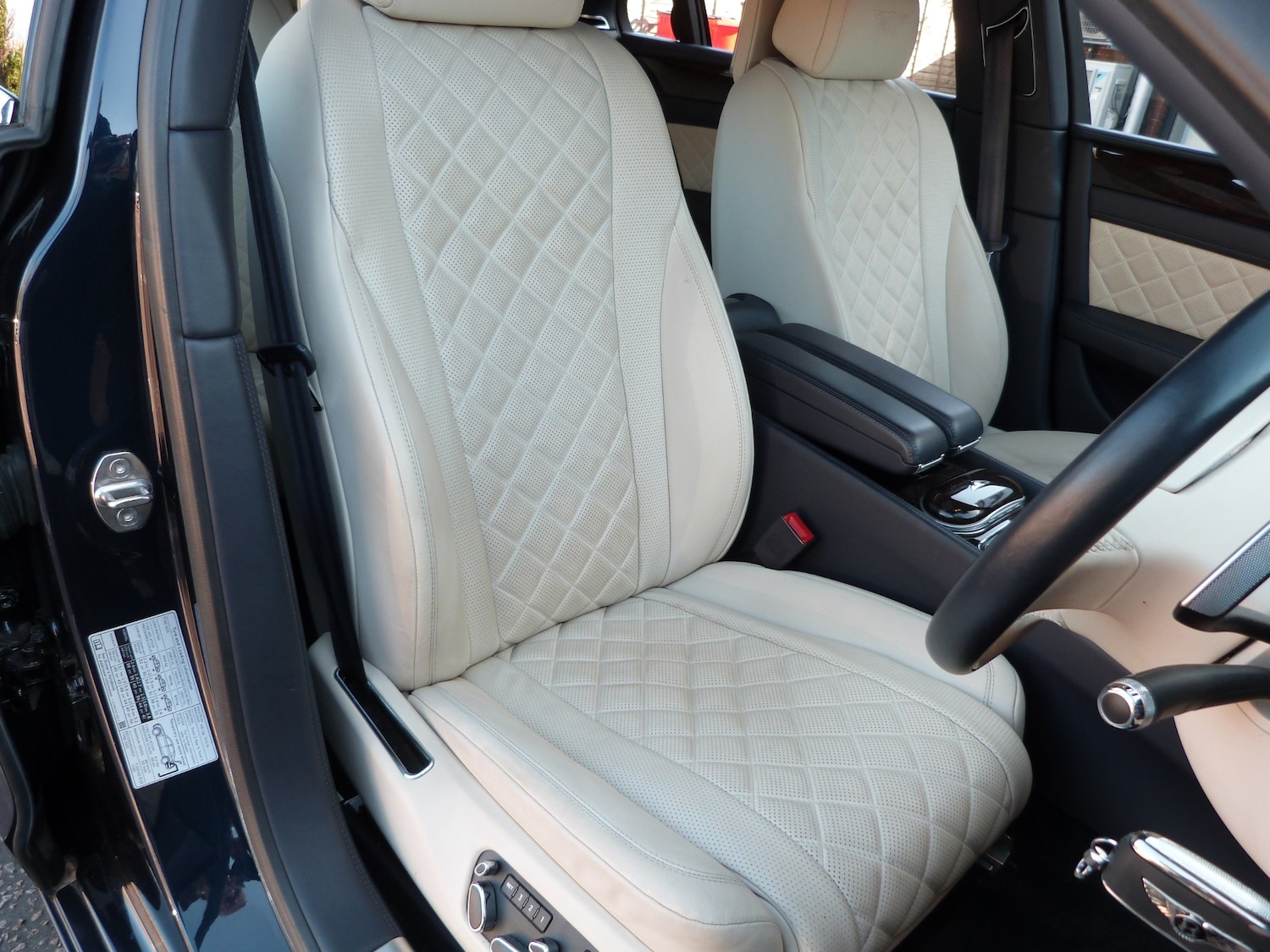 Used Bentley Flying Spur 2016 for sale - 78063890: Photo 27