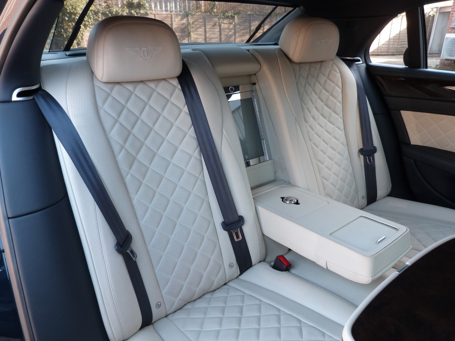 Used Bentley Flying Spur 2016 for sale - 78063890: Photo 32