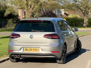 Used Volkswagen Golf 2019 for sale - 78129077: Photo