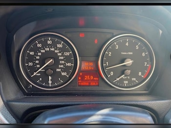 Used BMW 3 Series 2011 for sale - 77989429: Photo