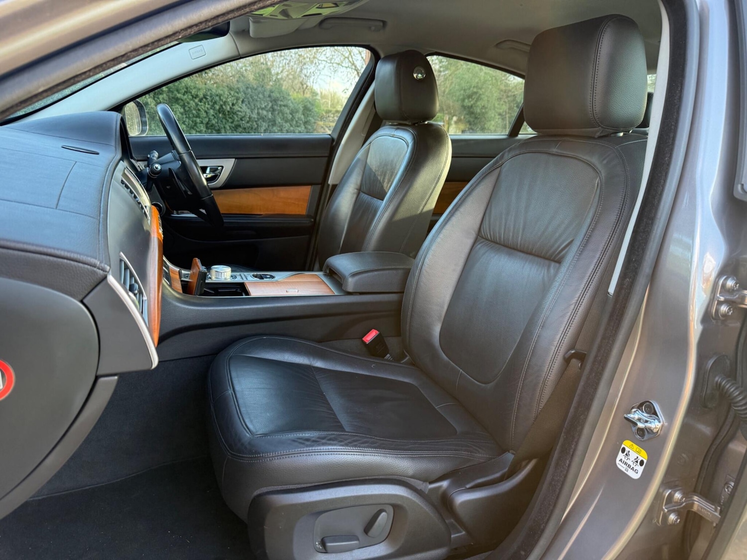 Used Jaguar XF 2010 for sale - 78009346: Photo 22