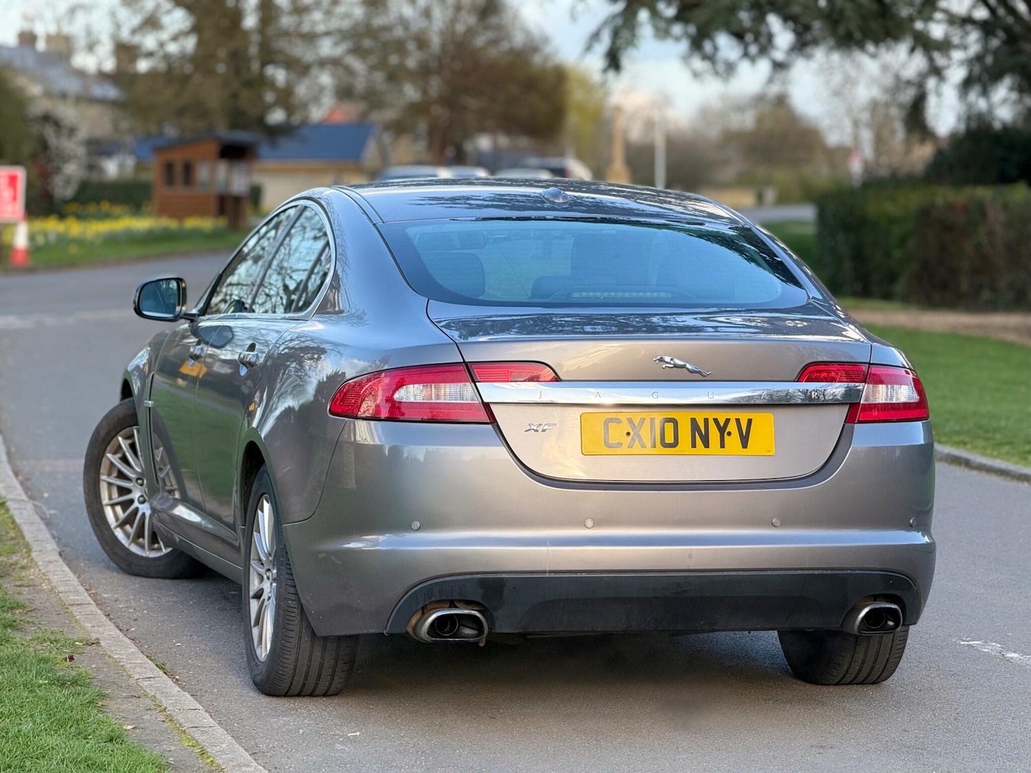 Used Jaguar XF 2010 for sale - 78009346: Photo 3