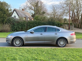 Used Jaguar XF 2010 for sale - 78009346: Photo