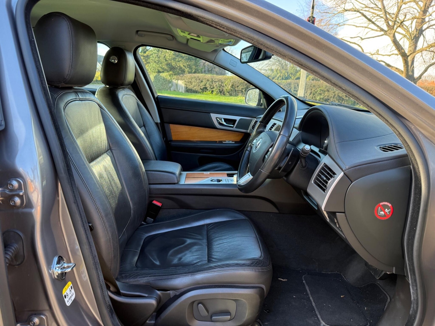 Used Jaguar XF 2010 for sale - 78009346: Photo 8