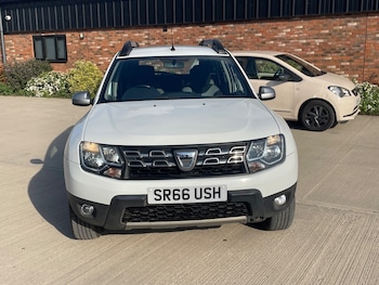 Used Dacia Duster 2017 for sale - 78412960: Photo