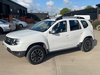 Used Dacia Duster 2017 for sale - 78412960: Photo