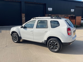 Used Dacia Duster 2017 for sale - 78412960: Photo