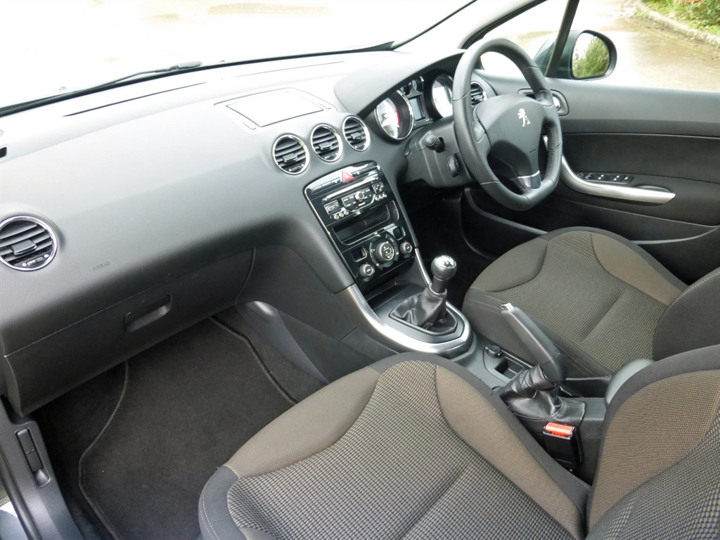 Used Peugeot 308 2013 for sale - 77476688: Photo 13