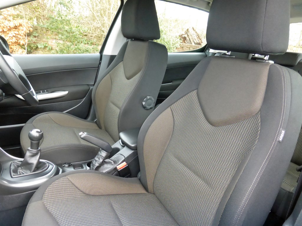 Used Peugeot 308 2013 for sale - 77476688: Photo 14