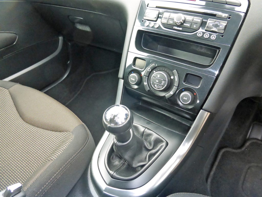 Used Peugeot 308 2013 for sale - 77476688: Photo 17