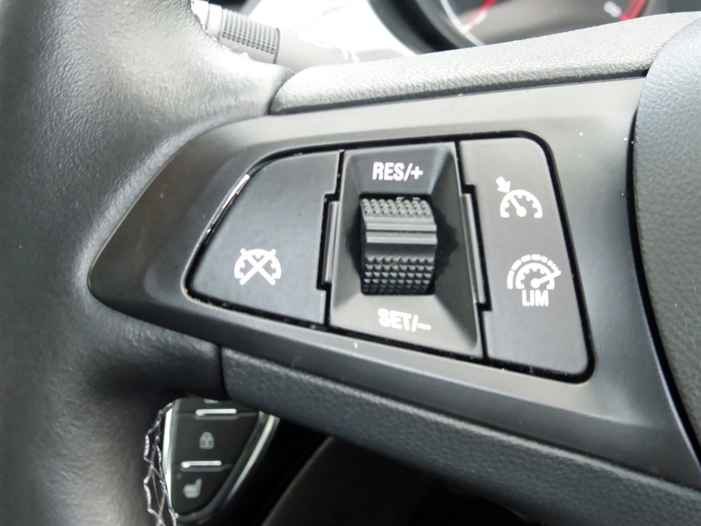 Used Vauxhall Corsa 2016 for sale - 76344217: Photo 24
