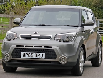 2015 - 1.6 CRDI CONNECT 5-Door