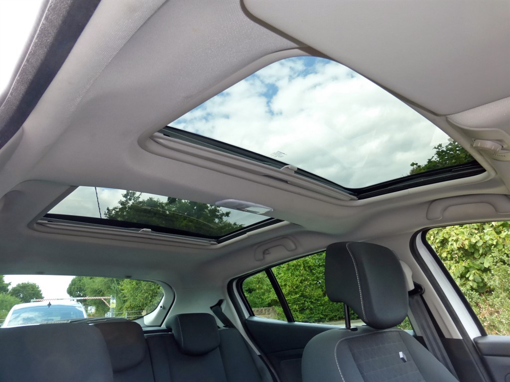 Used Renault Megane 2015 for sale - 76344250: Photo 16