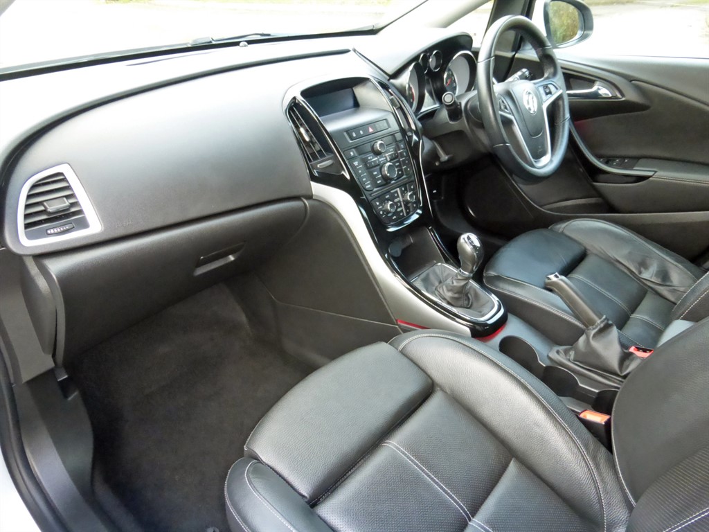 Used Vauxhall Astra 2015 for sale - 77235656: Photo 13