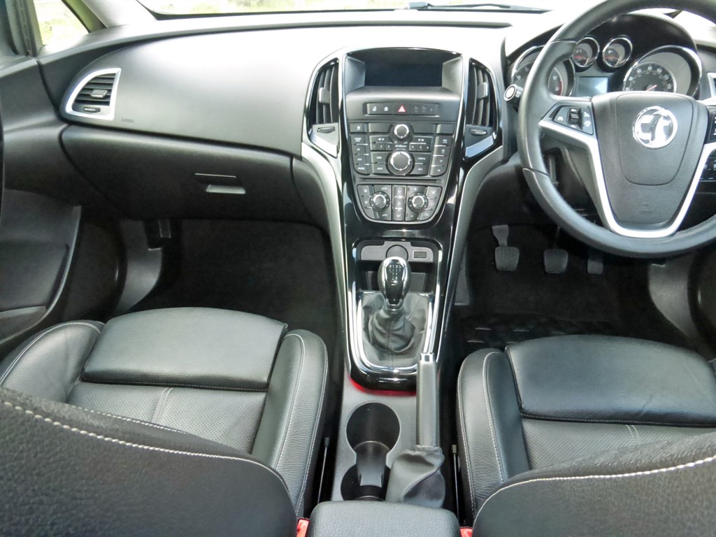 Used Vauxhall Astra 2015 for sale - 77235656: Photo 15