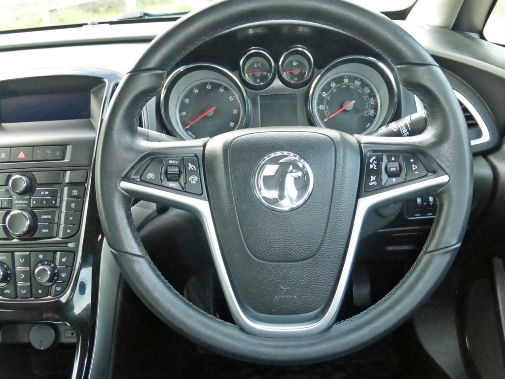 Used Vauxhall Astra 2015 for sale - 77235656: Photo 20