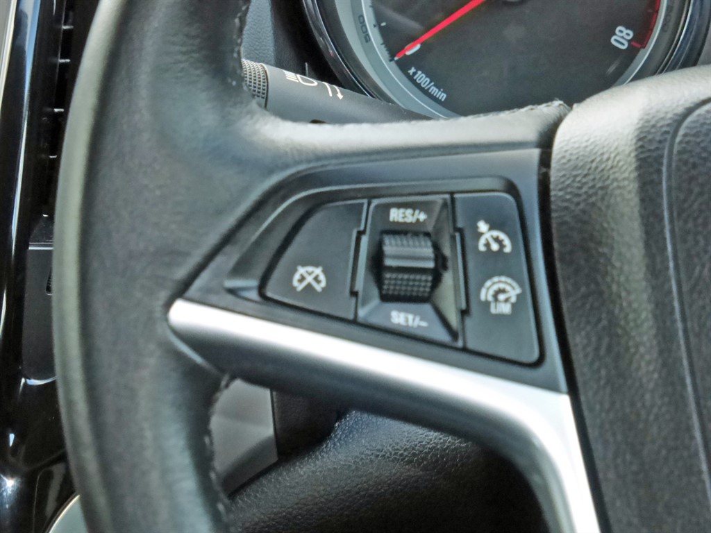 Used Vauxhall Astra 2015 for sale - 77235656: Photo 21