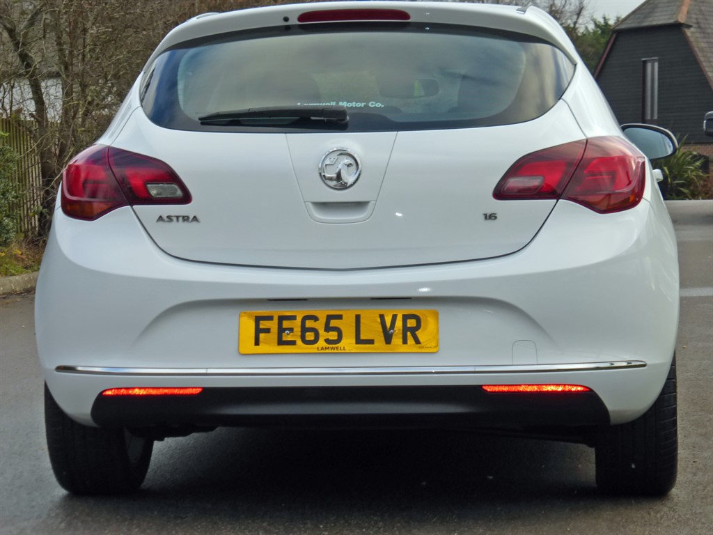 Used Vauxhall Astra 2015 for sale - 77235656: Photo 7