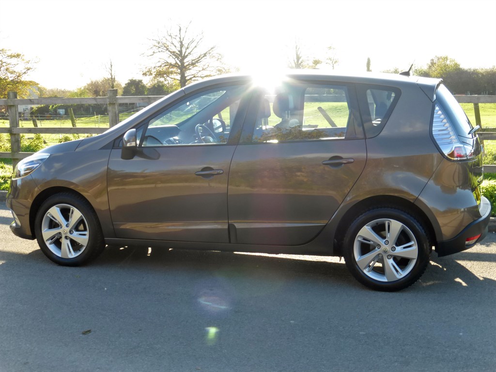 Used Renault Scenic 2014 for sale - 76640659: Photo 4