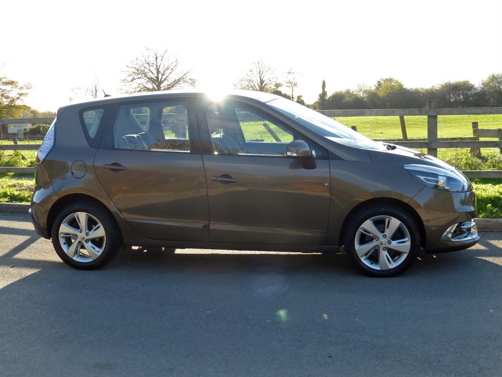 Used Renault Scenic 2014 for sale - 76640659: Photo 5