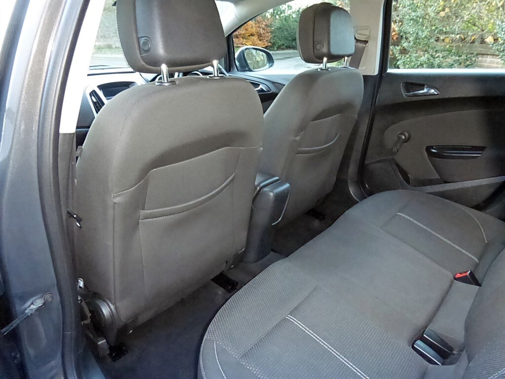 Used Vauxhall Astra 2015 for sale - 76796681: Photo 9