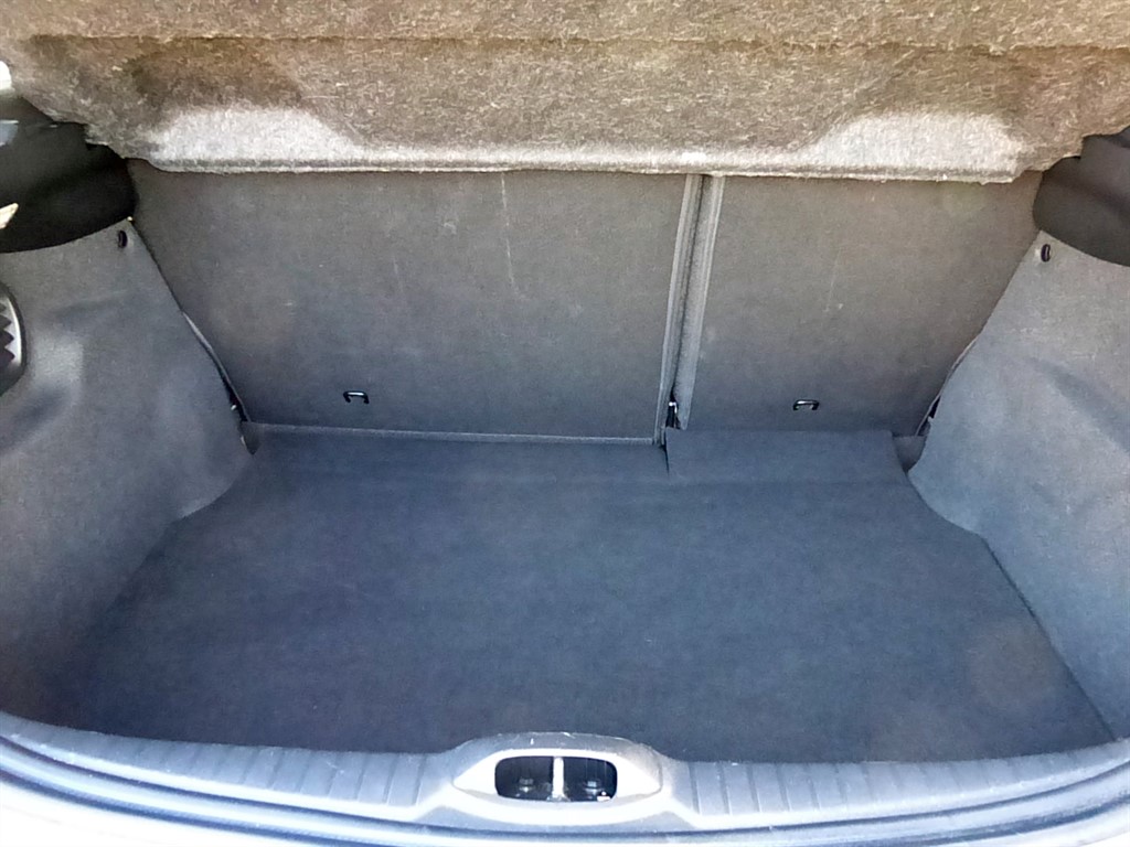 Used Peugeot 208 2017 for sale - 77013249: Photo 23