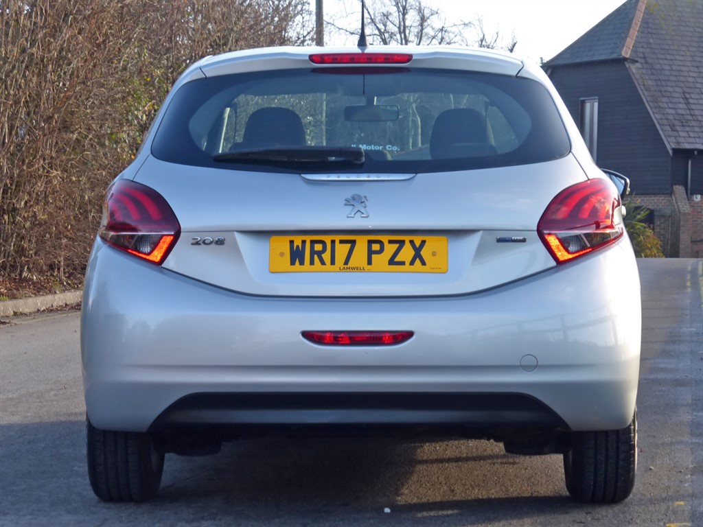 Used Peugeot 208 2017 for sale - 77013249: Photo 7