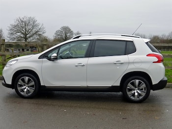 Used Peugeot 2008 2016 for sale - 77476696: Photo