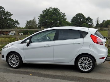 Used Ford Fiesta 2015 for sale - 75776266: Photo