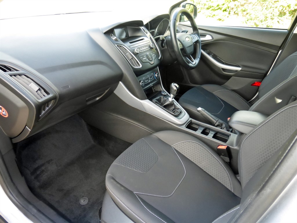 Used Ford Focus 2015 for sale - 76172511: Photo 13