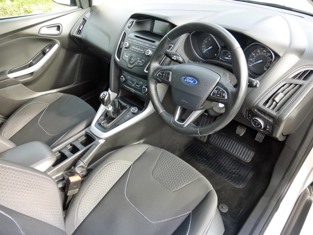 Used Ford Focus 2015 for sale - 76172511: Photo 15