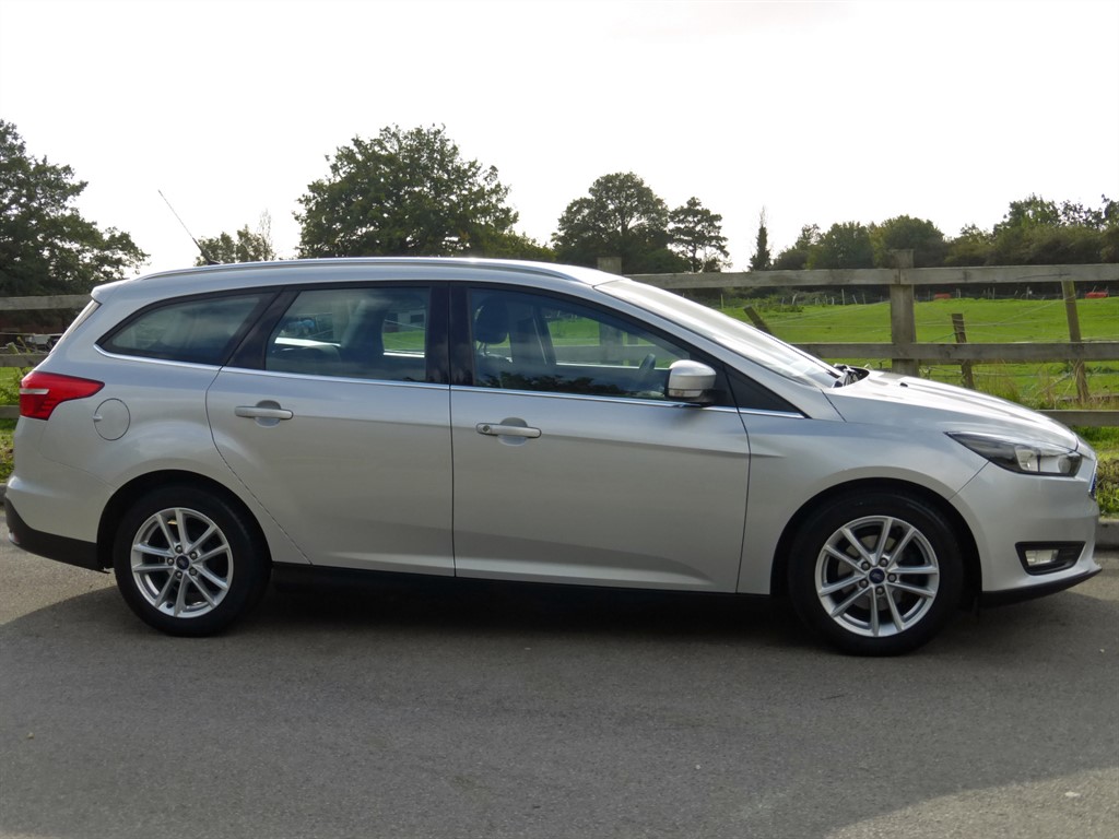 Used Ford Focus 2015 for sale - 76172511: Photo 5