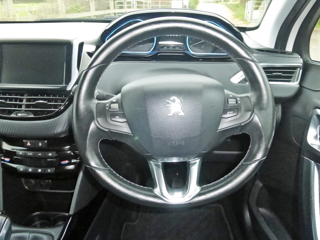 Used Peugeot 2008 2016 for sale - 76922071: Photo 18