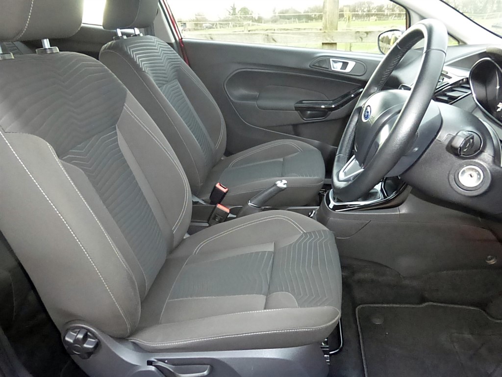 Used Ford Fiesta 2015 for sale - 77300747: Photo 13
