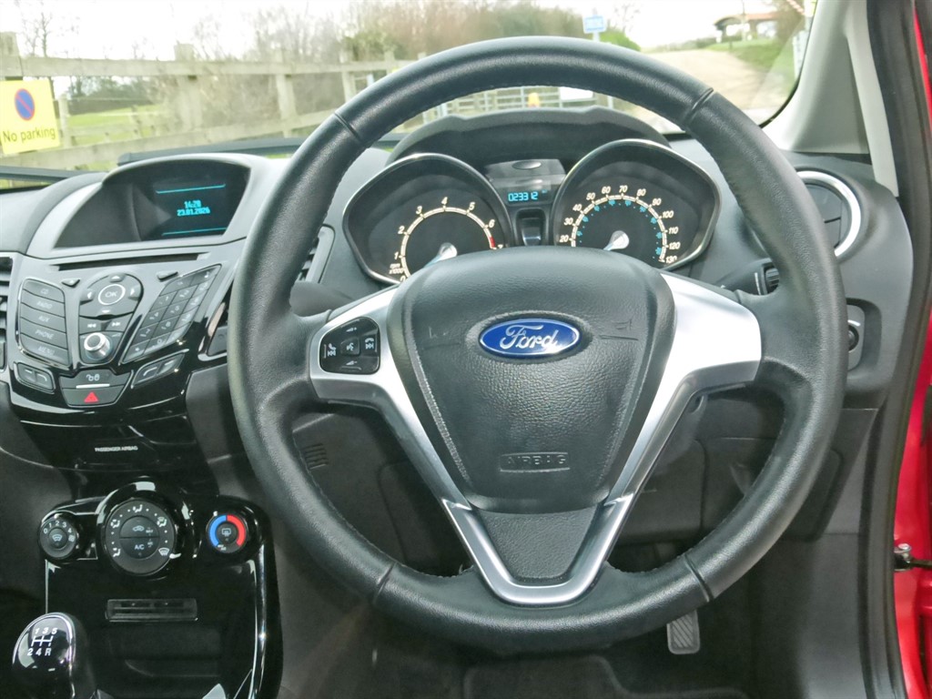 Used Ford Fiesta 2015 for sale - 77300747: Photo 15