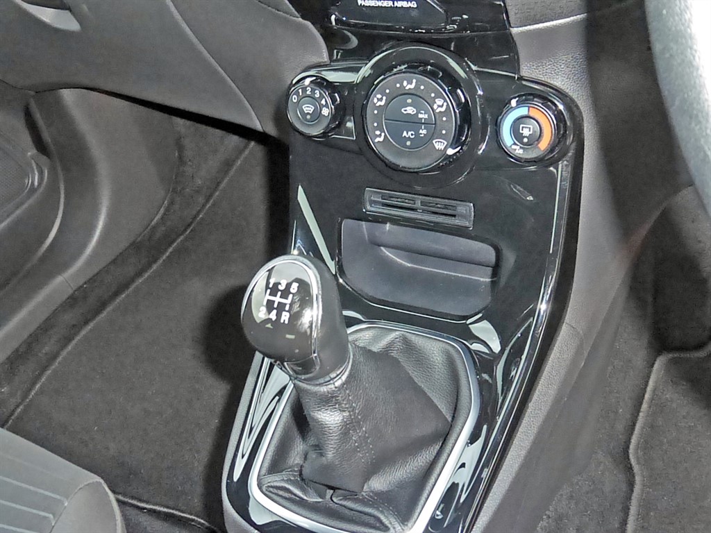 Used Ford Fiesta 2015 for sale - 77300747: Photo 18