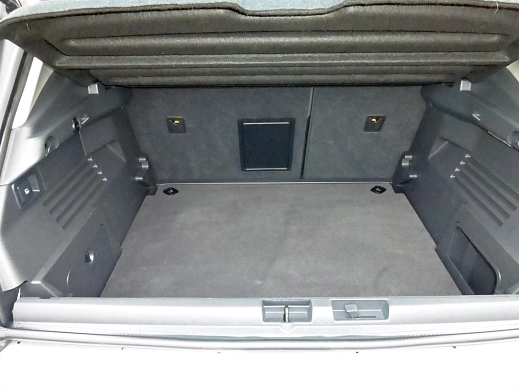 Used Peugeot 3008 2016 for sale - 77036466: Photo 25