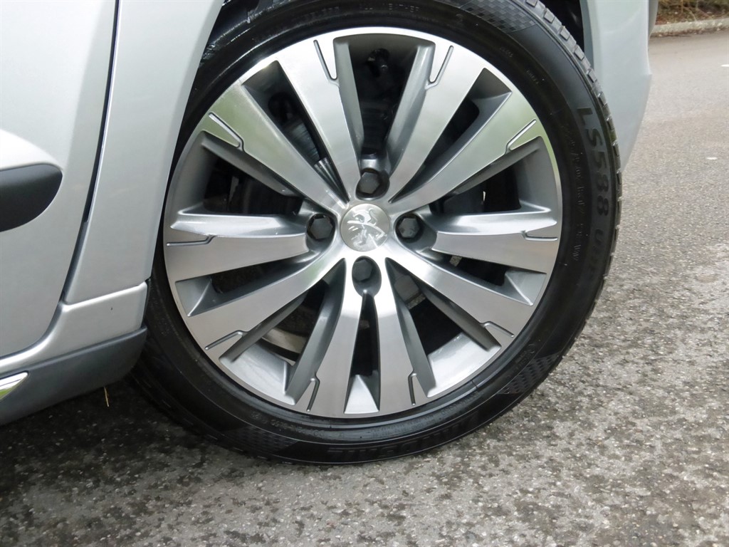 Used Peugeot 3008 2016 for sale - 77036466: Photo 26