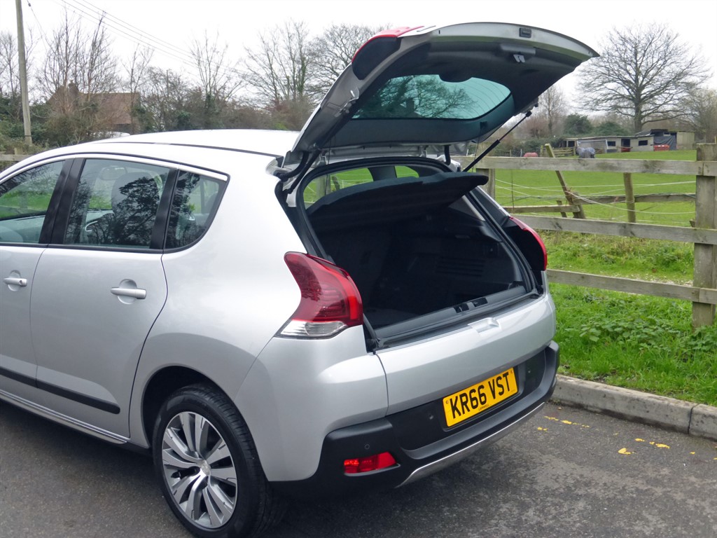 Used Peugeot 3008 2016 for sale - 77036466: Photo 9