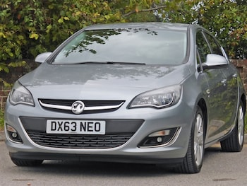 Vauxhall - Astra