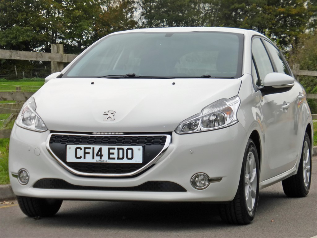 Used Peugeot 208 2014 for sale - 76302549: Photo 1