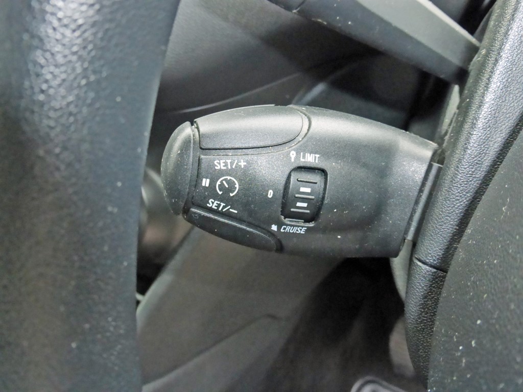 Used Peugeot 208 2014 for sale - 76302549: Photo 21