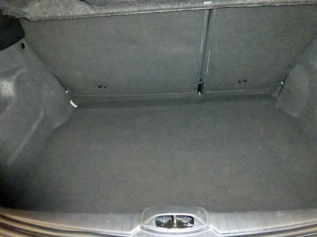 Used Peugeot 208 2014 for sale - 76302549: Photo 22